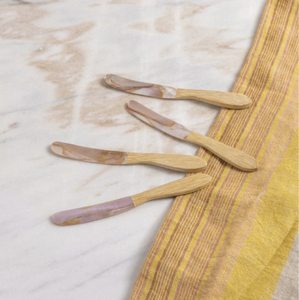 Pink Shell & Bamboo Spreader