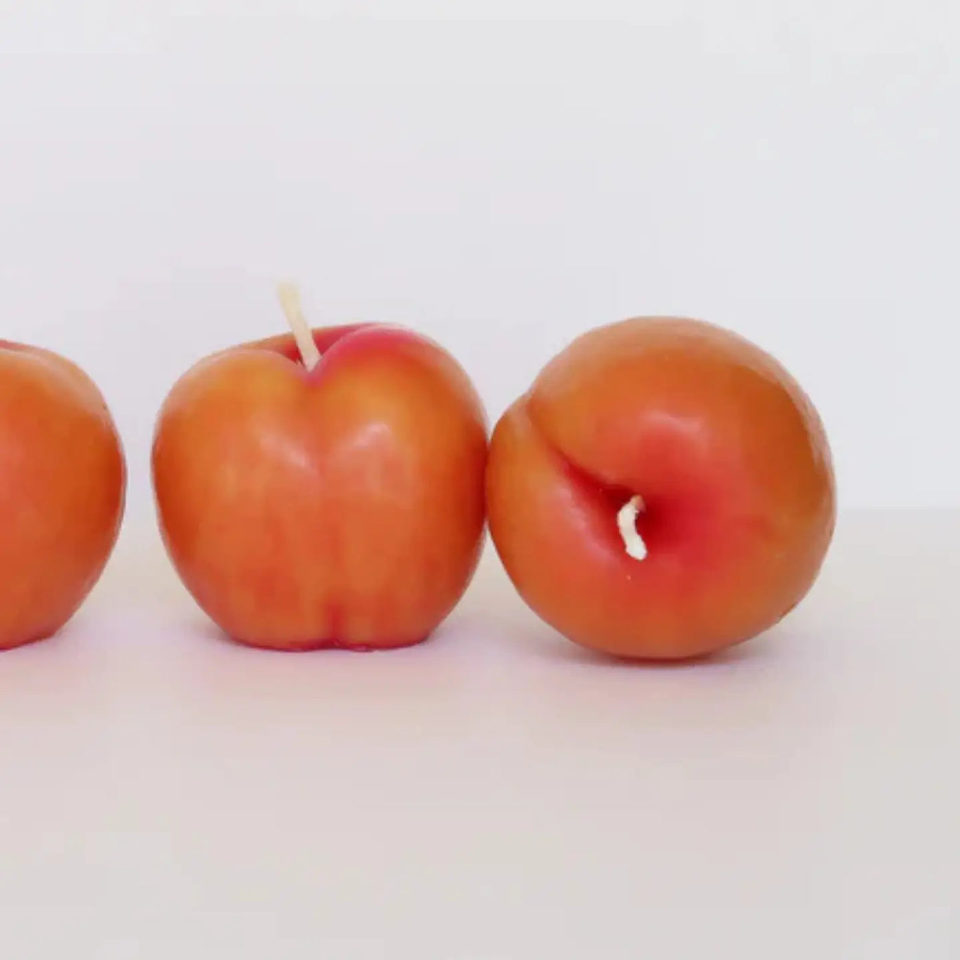 Beeswax Yellow Peach Candle