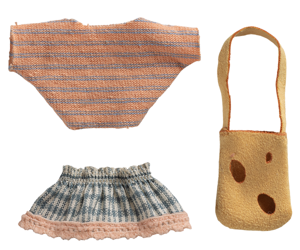 Clothes & Bag for Little Sister Mouse