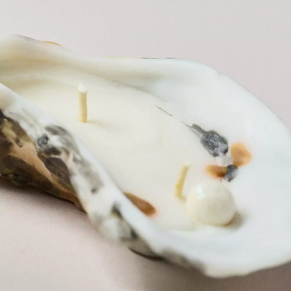 Pearl Oyster Candle