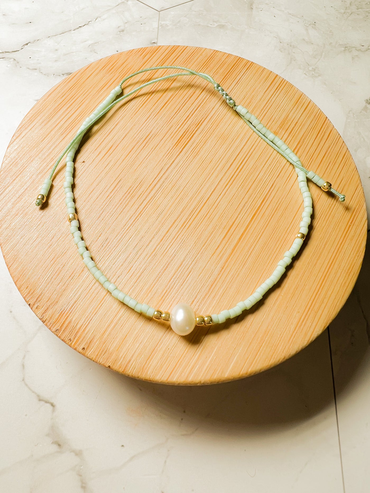 Perla Thread Bracelet